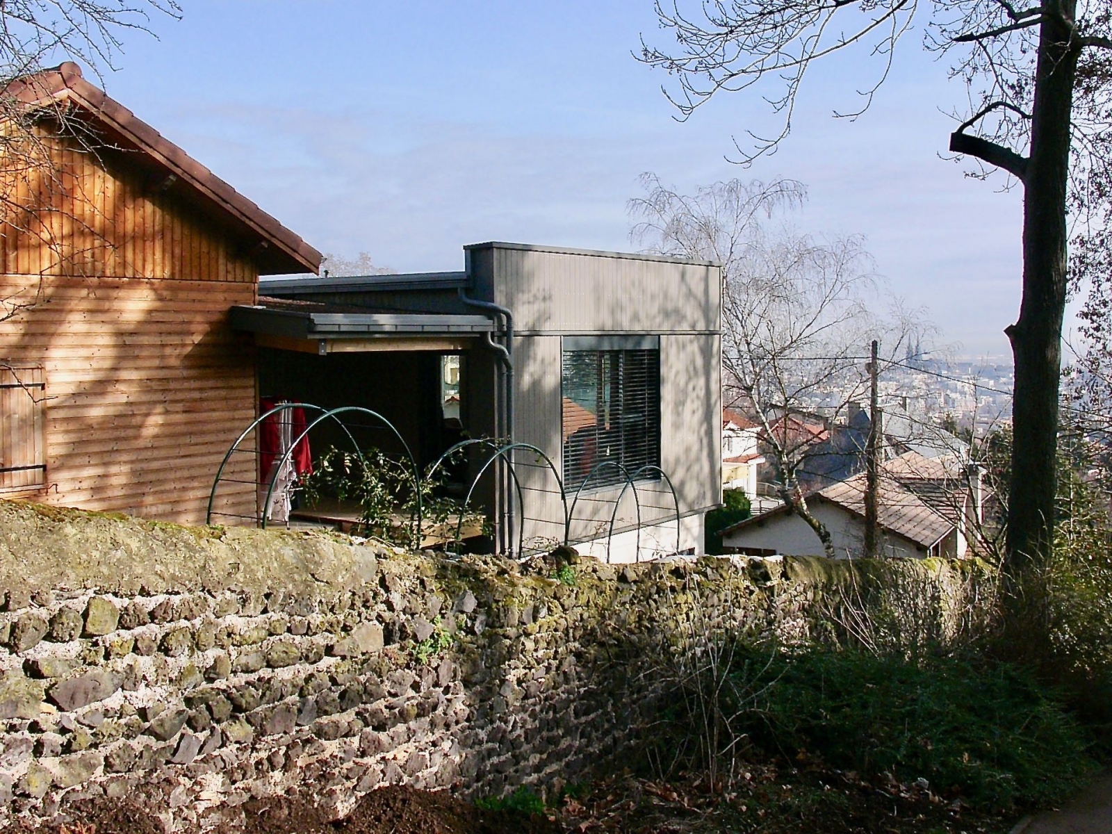 Projet S. à Chamalières (63 400).
Maison contemporaine bioclimatique et écologique au standard passif en zone urbaine.